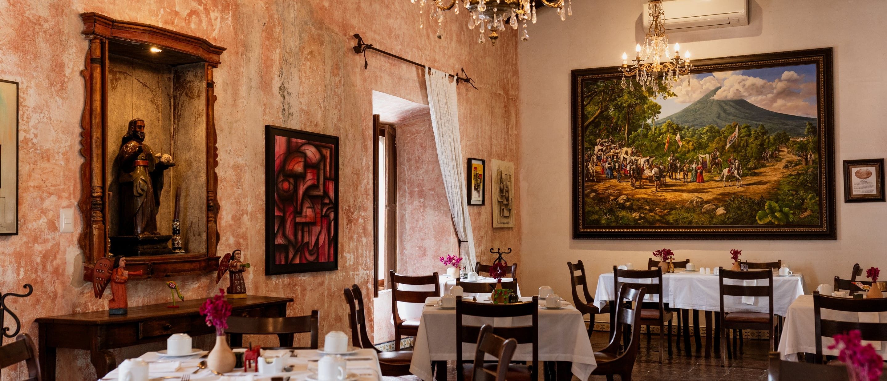 Dining room at Restaurant Los Pasos